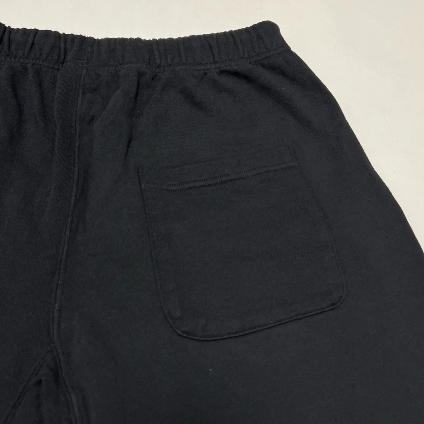 SAINT Mxxxxxx SWEAT SHORTS/RIBON SAINT/BLK pink SAINT LOGO shorts, black S-XL cotton and linen OE yarn fabric, stiff, light, comfortable and breathable, non-locking design, naturally rolled back after water, super handsome version, easy to match, original consistent main mark, wash water mark, little angel anti-counterfeiting mark